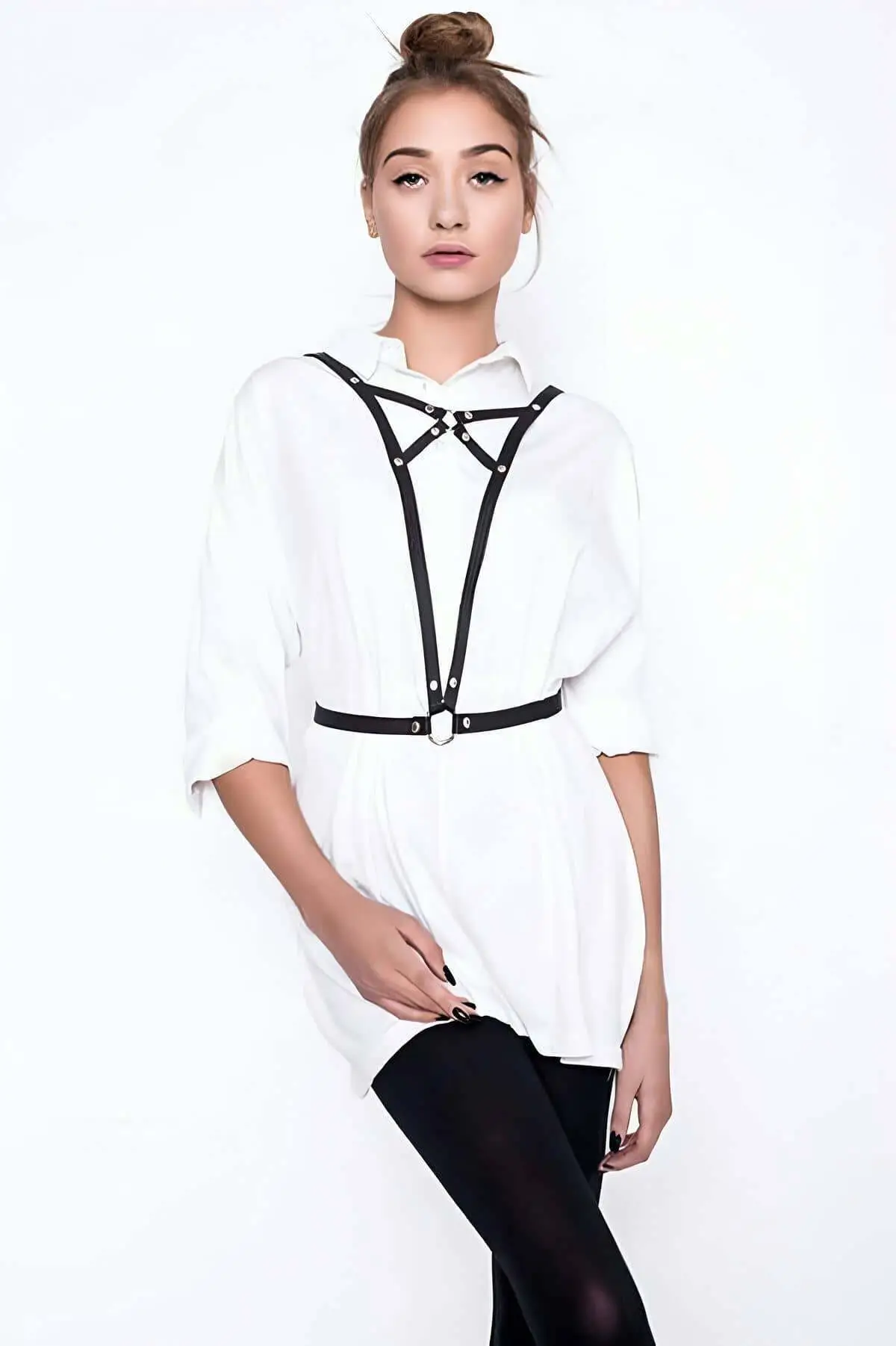 Elegant Harness with Cross Detail Across the Chest - SH156