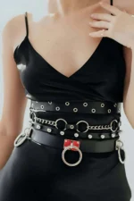 Elegant Leather Belt with Ring and Chain Details - SH825 - Image 2