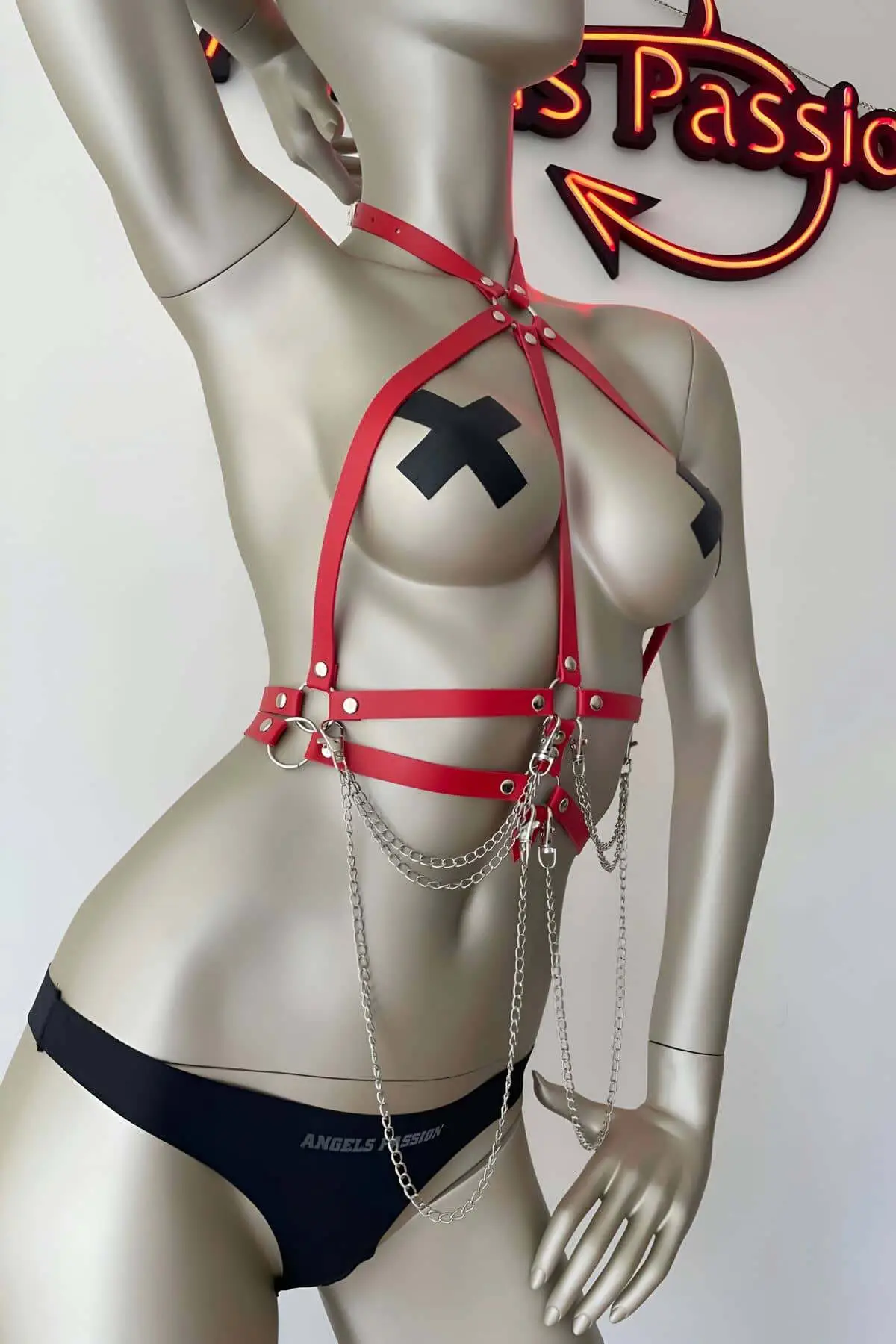 Stylish Leather Harness with Red and Chain Details - SH3