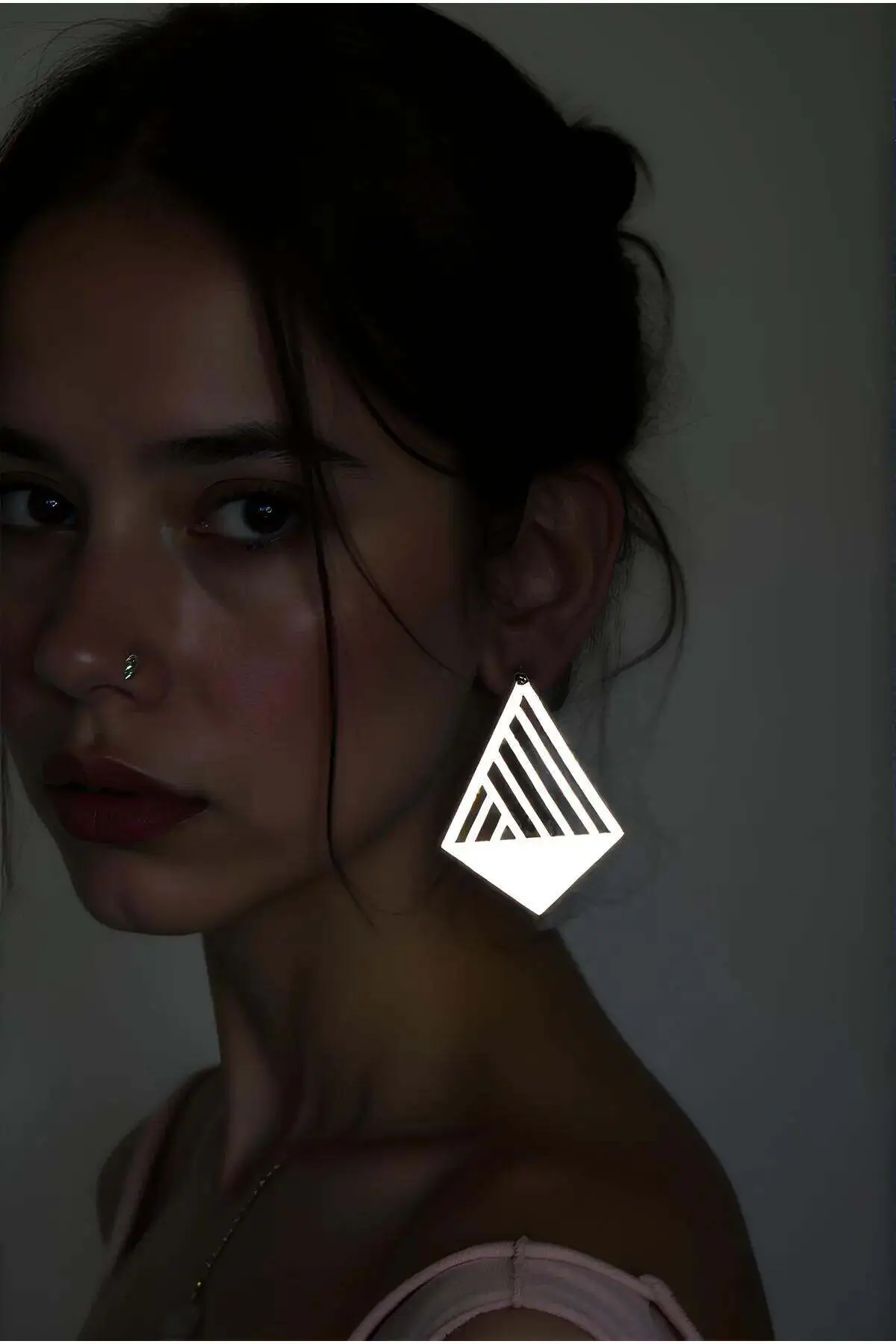 131656.webp White Reflective Triangle Earrings, Stylish Laser Cut Earrings - APBJ007 - Image 1