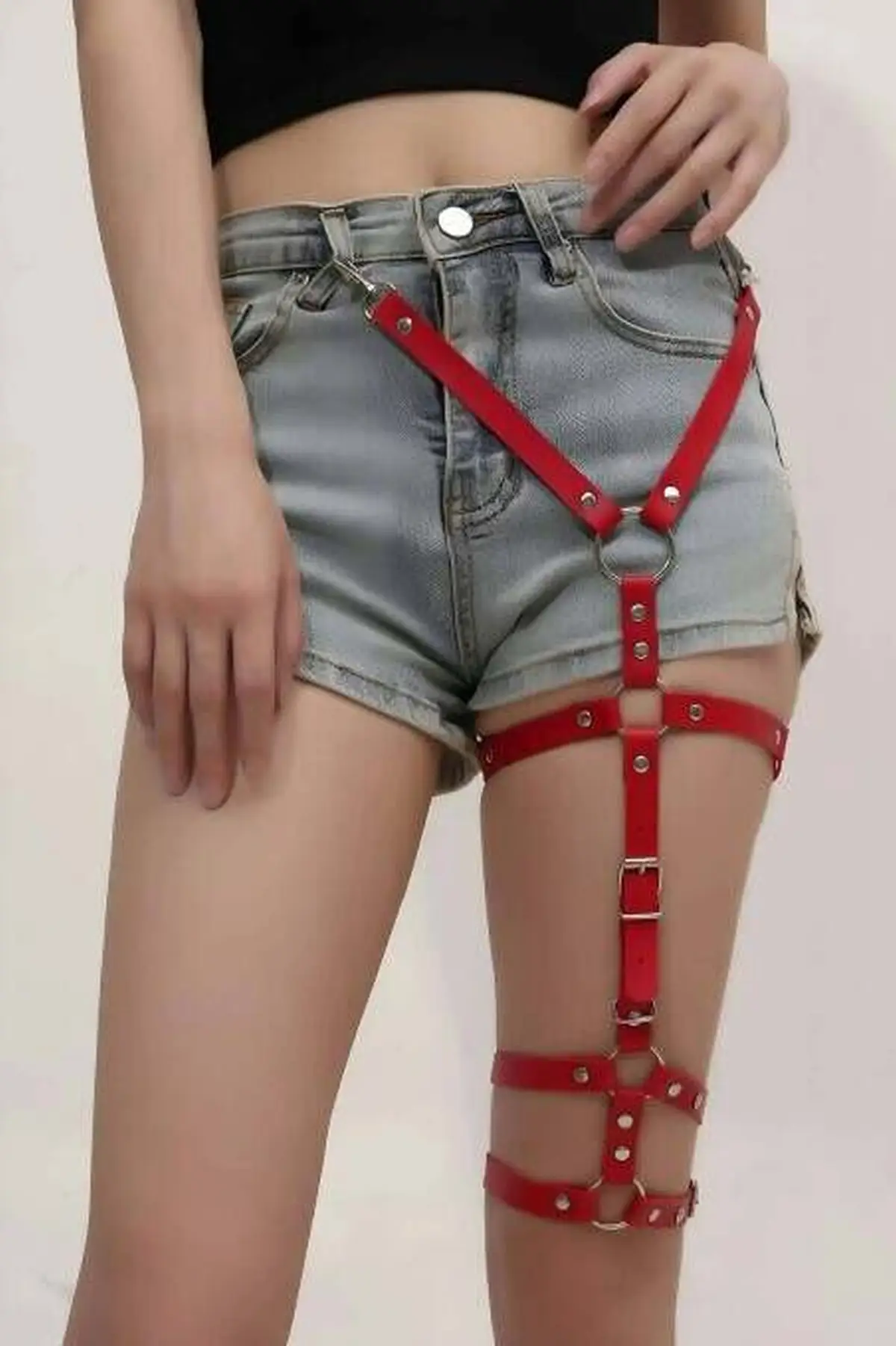 Stylish Leather One-Leg Garter Harness - SH942