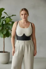 Plus Size Black Women's Leather Corset Design with Belt and Shoulder Straps - SH614 - Image 3