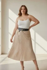 Plus Size Black Women's Belt with Chain and Ring Detail Outfit Complementary - SH731 - Image 2