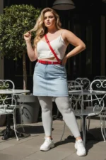 Plus Size Red Women's Belt with Classic Buckle, Stylish Outfit Complement. - SH917 - Image 4