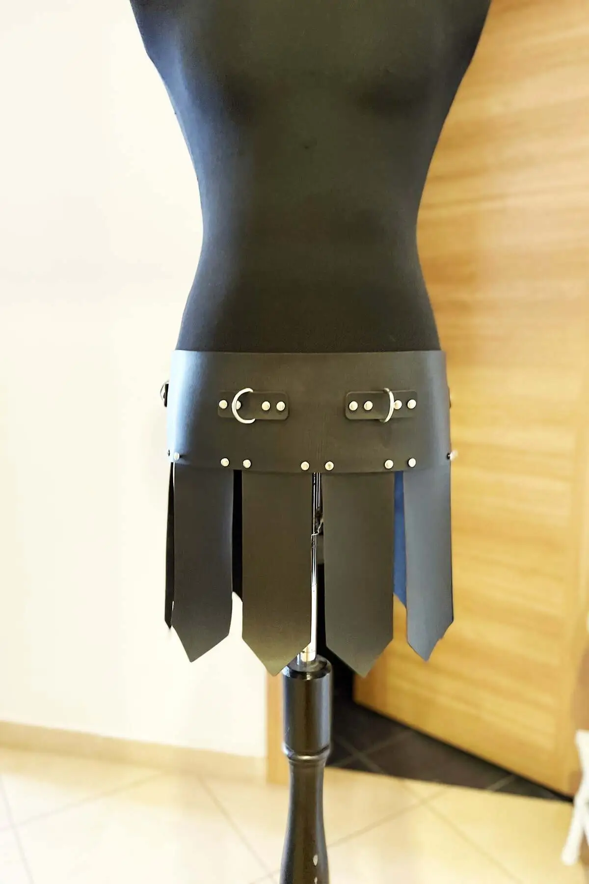 Men's Gladiator Leather Skirt - SHM82